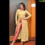 Hariprriya Instagram - ‪Good morning ppl 🙋🏻‍♀ Pics r from my upcoming movie #Kannadgothilla audio launch event 🤩 In love with this beautiful outfit designed by @jayanthiballal 😍 the theme for the event was our Karnataka flag colors☺️ It turned out to be awesome and appropriate for the event 😇💃🏻‬