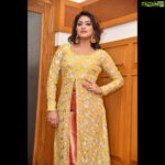 Hariprriya Instagram - ‪Good morning ppl 🙋🏻‍♀ Pics r from my upcoming movie #Kannadgothilla audio launch event 🤩 In love with this beautiful outfit designed by @jayanthiballal 😍 the theme for the event was our Karnataka flag colors☺️ It turned out to be awesome and appropriate for the event 😇💃🏻‬
