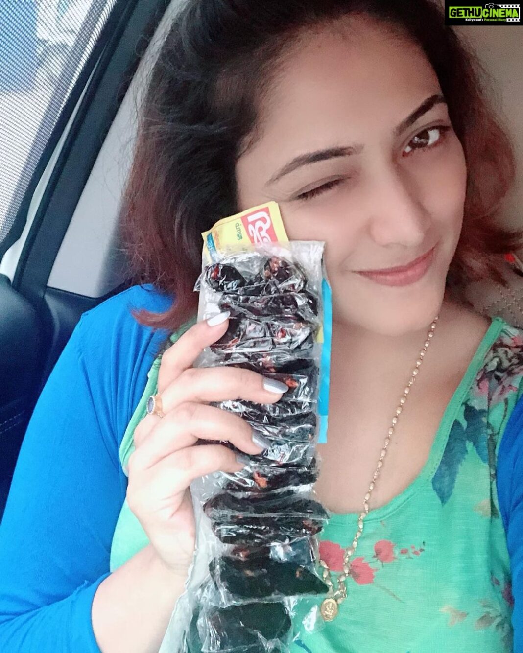 Hariprriya Instagram - Guys do u remember these 😍!? Found them after ages 😱😋 #kalpana #childhoodmemories ❤️