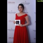 Hariprriya Instagram - I am in awe of the Forevermark collection at Apranje jewelers 😍 Dazzling in an exclusive necklace crafted with beautiful & rare Forevermark diamonds ☺️ Visit Apranje and choose your design from responsibly sourced Forevermark diamonds ❤️ #ForevermarkIndia #Forevermark #ApranjeJewellers @apranje_jewellers @forevermark