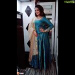 Hariprriya Instagram - After the dance performance, decked up for #kurukshetra audio launch 😍 Keeping it simple but classy ☺️ Costume designed by 😘 @jayanthiballal #helostar #helokannada