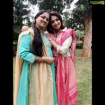 Hariprriya Instagram - Happy Mother's Day, Amma❤ No words are enough to describe mother’s love 🤗 Wishing every mother a #HappyMothersDay 😍❤