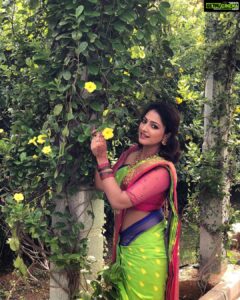 Hariprriya Instagram - #sareelove 😍 #beingtraditional❤ #beingmyself #colourful #indianweddings #friendsweddingday ❤️