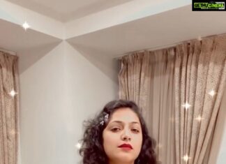 Hariprriya Instagram - A dream for many to get dressed up in a jiffy 🤩🥳 #DressUp #honeypie