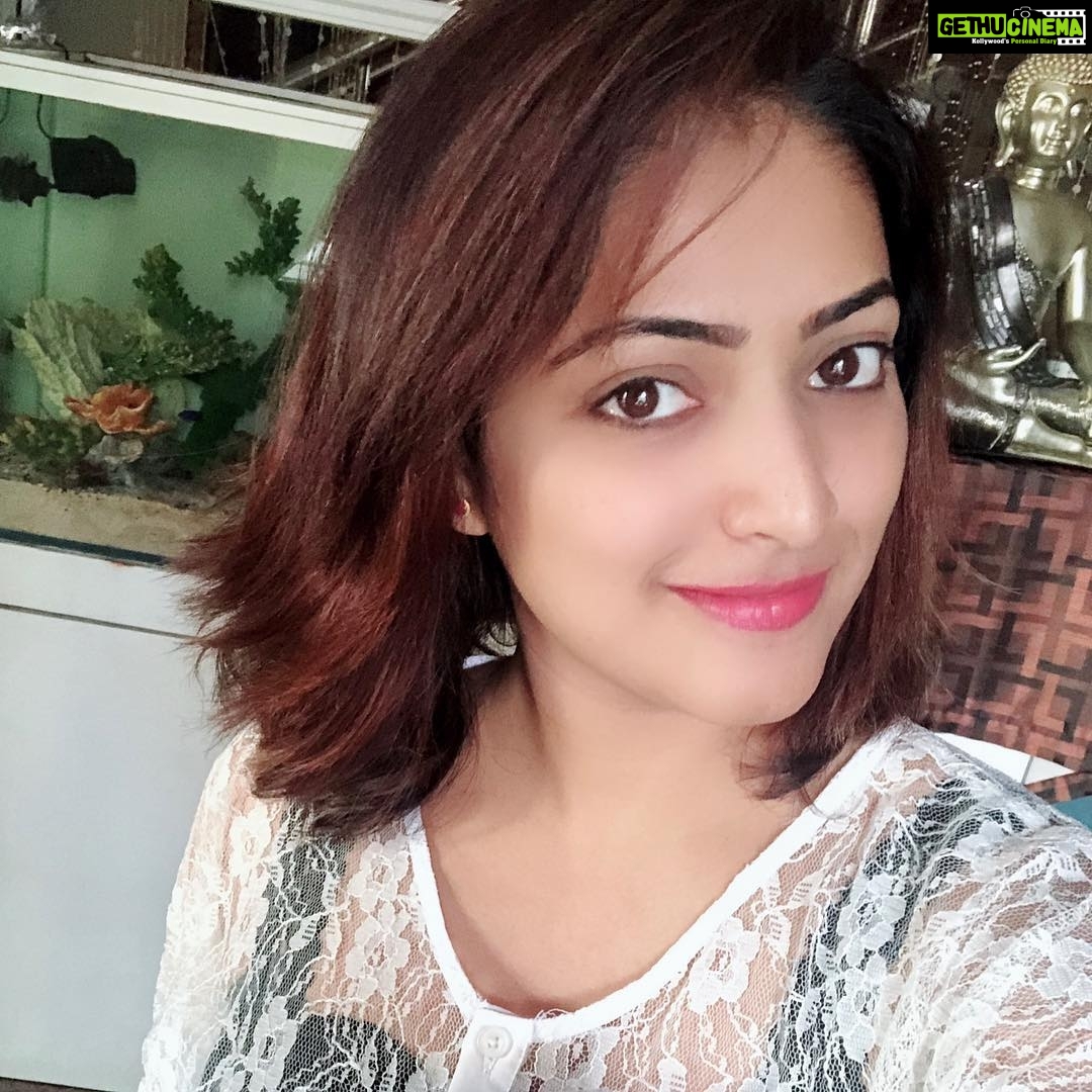 Hariprriya Instagram - #MerryChristmasEveryone 🎄❤️