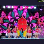 Hariprriya Instagram - Mysooru #Dasara Eshtondu Sundara 😍 Had wonderful time interacting with the people of Mysore after my performance yesterday ❤💃🏻 overwhelmed with so much love 🤗🤗 feeling blessed 😇