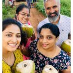 Hariprriya Instagram - Took some time off to enjoy the fresh air and greenery around 😍 Tasted freshly plucked tender coconut 😋 Got to know how Til is grown(Swipe Left), walked through the farm lands and met these amazing ppl in Yattambadi (ಯತ್ತಂಬಾಡಿ). ❤️ #naturelovers #NatureGirl #Nativity #VillageLife #FridayFeeling #weekendvibes