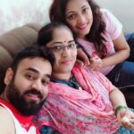 Hariprriya Instagram - Happy birthday @keerthi.rcs 😘 As siblings our birthright is to love each other, hate each other, fight each other and fight for each other 😬🤗 May u b blessed with all that u desire for ☺ Lotssss of love 😘🤗