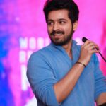 Harish Kalyan Instagram - From yesterday’s #PreReleaseEvent @hope.tanya @krishnafilmmaker @danixycode @screensceneoffl @sonymusic_south #DharalaPrabhu P.C @aim_photography_95