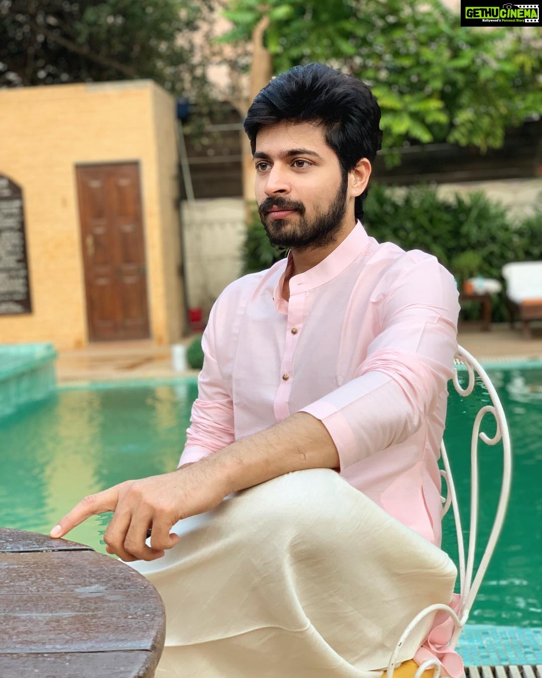 Actor Harish Kalyan HD Photos and Wallpapers May 2019 - Gethu Cinema