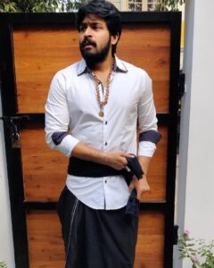 Harish Kalyan Instagram - அனைவருக்கும் இனிய பொங்கல் நல்வாழ்த்துக்கள்!! #HappyPongal2020 ⭐️🌞❤️