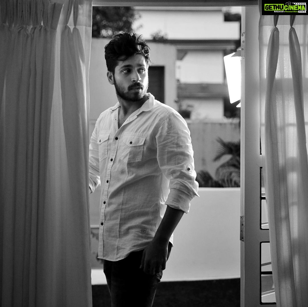 Harish Kalyan Instagram - The windows of my soul I throw wide open to the sun! #BW & #colours PC- @aksheyabharadwaj @madhan_christopher Styled- @anushaa13
