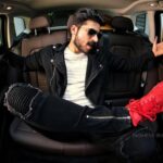 Harish Kalyan Instagram - #happydiwali2019 இனிய தீபாவளி நல் வாழ்த்துக்கள் அனைவருக்கும் 🎆 Shots @aksheyabharadwaj @madhan_christopher || Styled by @gegonian