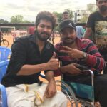 Harish Kalyan Instagram - Some behind the scene pics of the “Thean Mittai” fight sequence ! #irir #ispaderajavumidhayaraniyum #behindthescenes