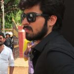 Harish Kalyan Instagram - Some behind the scene pics of the “Thean Mittai” fight sequence ! #irir #ispaderajavumidhayaraniyum #behindthescenes