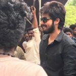 Harish Kalyan Instagram - Some behind the scene pics of the “Thean Mittai” fight sequence ! #irir #ispaderajavumidhayaraniyum #behindthescenes
