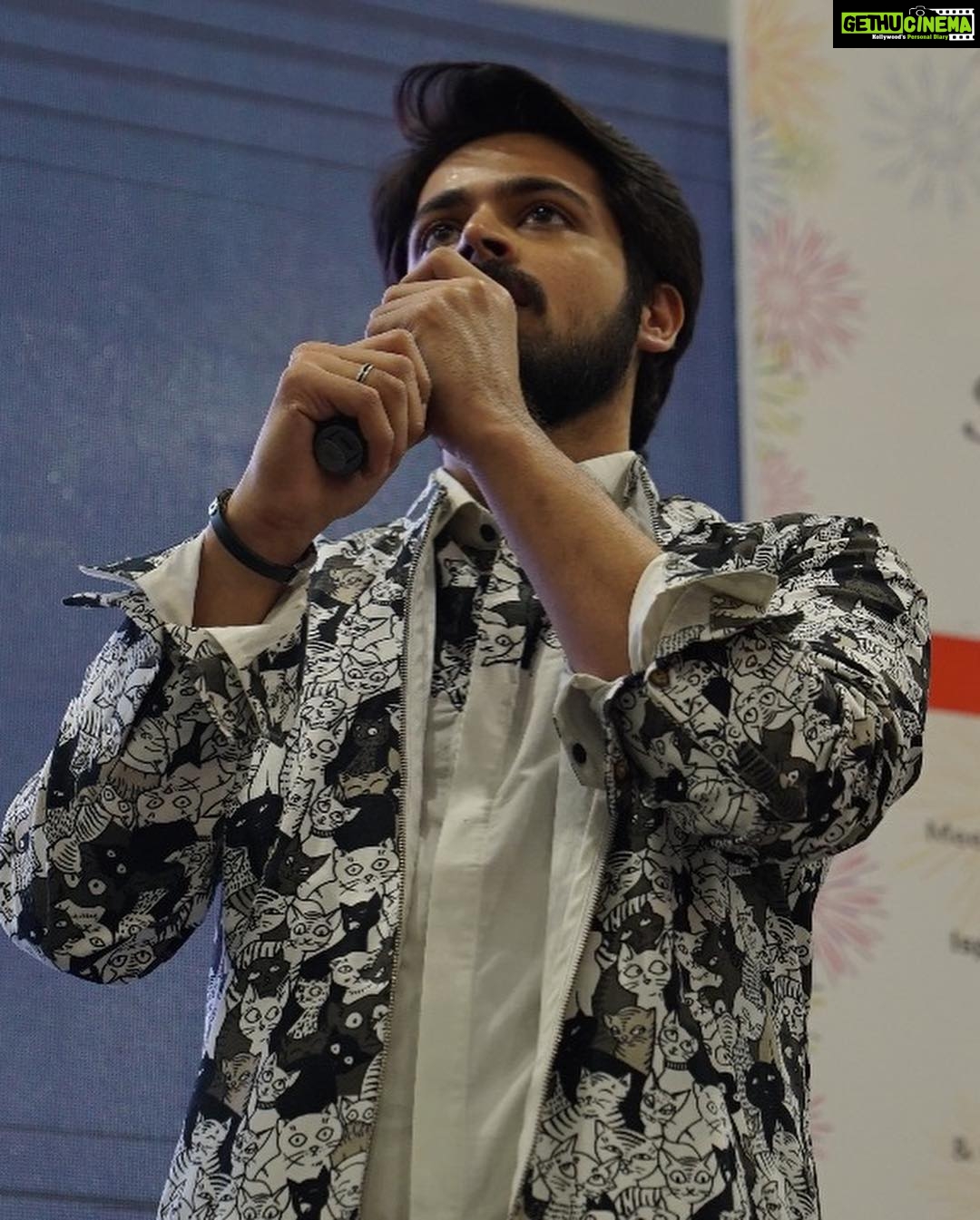 Harish Kalyan Instagram - Thank you Singapore for all the love. Wonderful meeting you lovelies. #homeawayfromhome Summing up the two day event to launch our song #kannamma from our movie #IRIR Max love 😃❤️ || Styled by @anushaa13