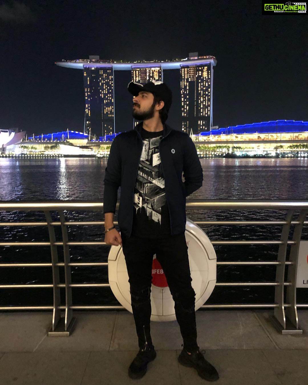 Harish Kalyan Instagram - Thank you Singapore for all the love. Wonderful meeting you lovelies. #homeawayfromhome Summing up the two day event to launch our song #kannamma from our movie #IRIR Max love πβ€οΈ || Styled by @anushaa13