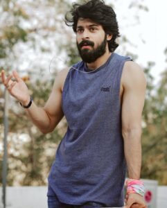 Harish Kalyan Instagram - வந்தால் அலையாய் வருவோம்,
வீழ்ந்தால் விதையாய் வீழ்வோம்
மீண்டும் மீண்டும் எழுவோம்..

#BelieveInYourSelf #selflove 

📸 @arunprasath_photography