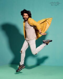 Harish Kalyan Instagram - #Yellove is all we need! 
 
📸 @prachuprashanth 
Stylist @anushaa13 

@salomirdiamond 
@vurvesalon