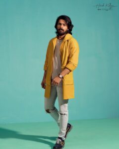 Harish Kalyan Instagram - #Yellove is all we need! 
 
📸 @prachuprashanth 
Stylist @anushaa13 

@salomirdiamond 
@vurvesalon