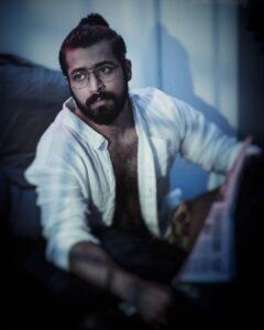 Harish Kalyan Instagram - Don't Look Back You're Not Going That Way! 

Shot by @cinematographer_gautham 
Stylist @poorts_20
Hairstylist @s_h_a_r_a_n_s_t_y_l_i_s_t

Initiated by @thirdeye_entertainment  #HarishKalyan #photoshoot