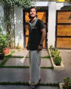Harish Kalyan Instagram - Let your soul shine as bright as the sun ☀️ #Diwali2020 #brightside