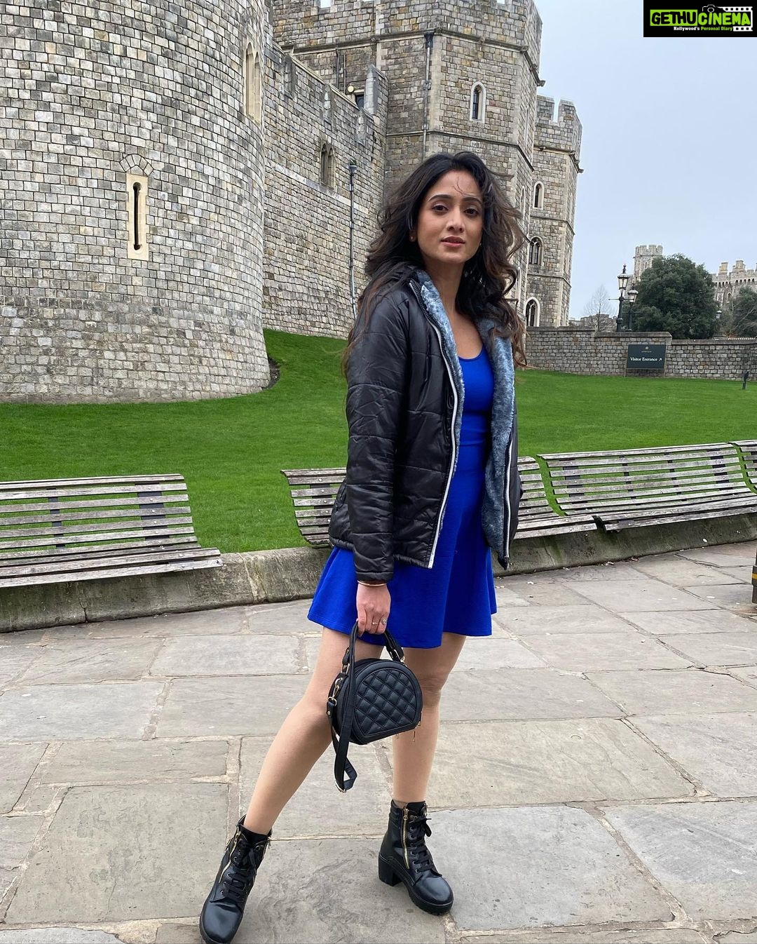 Harshika Poonacha Instagram - While the #Queen is resting inside the #windsor #castle , The princess is posing outside ♥️♥️♥️ Awww I love #london 😍❤️ . . . . . PS : I’m freezing while I still want pictures 🙈🙈🙈 Windsor Castle