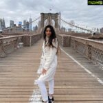 Harshika Poonacha Instagram - Beauty and the Bridge ❤️ Brooklyn Bridge