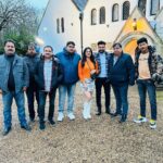 Harshika Poonacha Instagram - To New Beginnings in the Newyear 🥳 Started shooting for my next Bhojpuri movie in London called #SanamMereHumRaaz on the first day of the year produced by the biggest production of Bhojpuri Industry @yashifilms.official @abhaysinha181 sir , Directed by #Bunty ji ,DOP @Mahesh ji and starring the young sensation of Bhojpuri @ritesh_pandey_official ji and @harshikapoonachaofficial ♥️ With the biggest distributor producer @prashantnishant ji, #sanjaysinha ji #gudduji #krishna ji in frame 🤗 . . . . PS : It’s a blessing to start a new film on jan 1st, Hope to work the full year and Need all your love and blessings ♥️🙏 #happynewyear #2022 #love #all London, United Kingdom