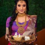 Harshika Poonacha Instagram – Happy Makara Sankranti 🙏
May this 2021 become the most fantastic year for you❤
.
.
.
.
.
.
Wearing beautiful @nineonine_designstudio 
MUH @makeover_by_mebitha @arpitha_karnik 
PC @arunkummar_portraits
Jewellery  @waymore.priyanka