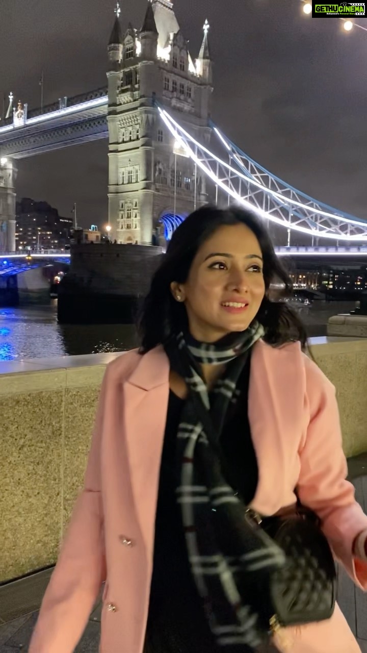 Harshika Poonacha Instagram - If I was you ,I wanna be me too♥️♥️♥️ #london #diaries @towerbridge London, United Kingdom