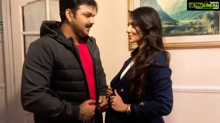 Harshika Poonacha Instagram - #boomerang fun 😂 with your favorite powerstar @singhpawan999 ji. . . . Video credits @ishani.pandey London, United Kingdom