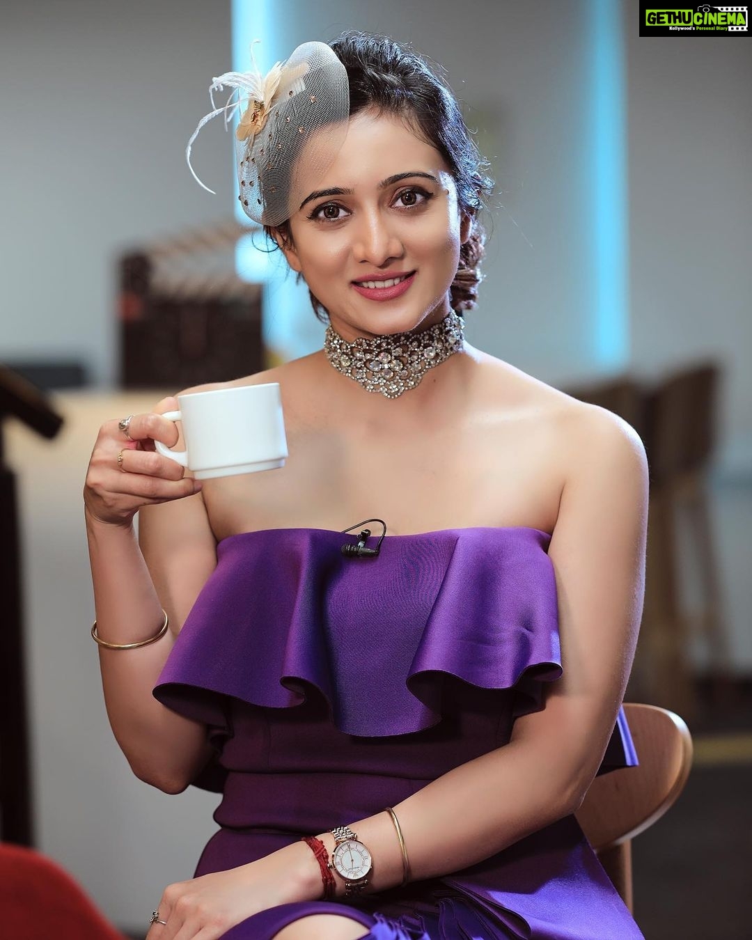 Harshika Poonacha Instagram - COFFEE with HARSHI❤️❤️❤️ . . . Outfit and accessories @laxmikrishnaofficial Shoes @zara PC @snabhi Bangalore, India