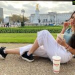 Harshika Poonacha Instagram - I wish this was Breakfast at the Buckingham Palace ❤️❤️❤️ For now it is Breakfast in front of the Buckingham Palace 🥰 People say there is not much to see in London, I disagree !!! It’s all about how you see it, I find every single frame of London so beautiful and I could visit the tower bridge and the palace any number of times. I find them gorgeous every single day ❤️❤️❤️ Lots of love to you all 😇 Wish I get an opportunity to meet the Queen someday , There is nothing wrong in wishing or dreaming , I’m concluding my post with this lovely quote “Dream So Big that people think you are crazy “ 🥰