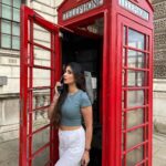 Harshika Poonacha Instagram - Hello from London ❤️❤️❤️ Did you forget to call somebody you love ? Call them right away! , You don’t know how many days months or years you are living for, just live them happily with your loved ones , if u can’t meet them, atleast make a call to check on them ❤️❤️❤️ Love is life ❤️ Love everyone , Live Happily 😇 PC @saanz_instgrammm London, United Kingdom