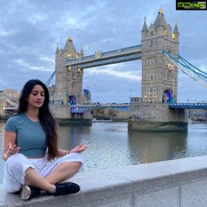 Harshika Poonacha Instagram - Quiet the mind and the soul will speak ❤️
#meditation #towerbridge #london

PC @saanz_instgrammm