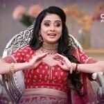 Harshika Poonacha Instagram – Watch out for the Beautiful Dasara special episode #ChandavanadaGombe today at 6pm on Colors Kannada Cinema @ckcinemaofficial channel produced and hosted by the beautiful @chaitra_vasudevan_official_ ❤️❤️❤️ Svs Aura Banquet