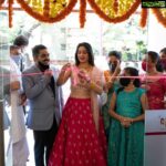 Harshika Poonacha Instagram - Muliya Bangalore store inauguration ❤❤❤ Wishing always the best 😇 Wearing @samyakkclothing PC @dlitephotos Jewellery @muliyajewels Manipal Centre, M.G Road, Bangalore