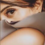 Harshika Poonacha Instagram – Hollywood classics inspired ❤❤❤

Shot by the super talented @pavenfotography 
Roaring in @label_divya_samal creation
MUH by lovely @makeupbydivyanagaraj 
Location @andbeyondthespace