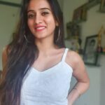 Harshika Poonacha Instagram – Rise and shine ❤❤❤
Its Friday 🥰
Wearing @hichkikh