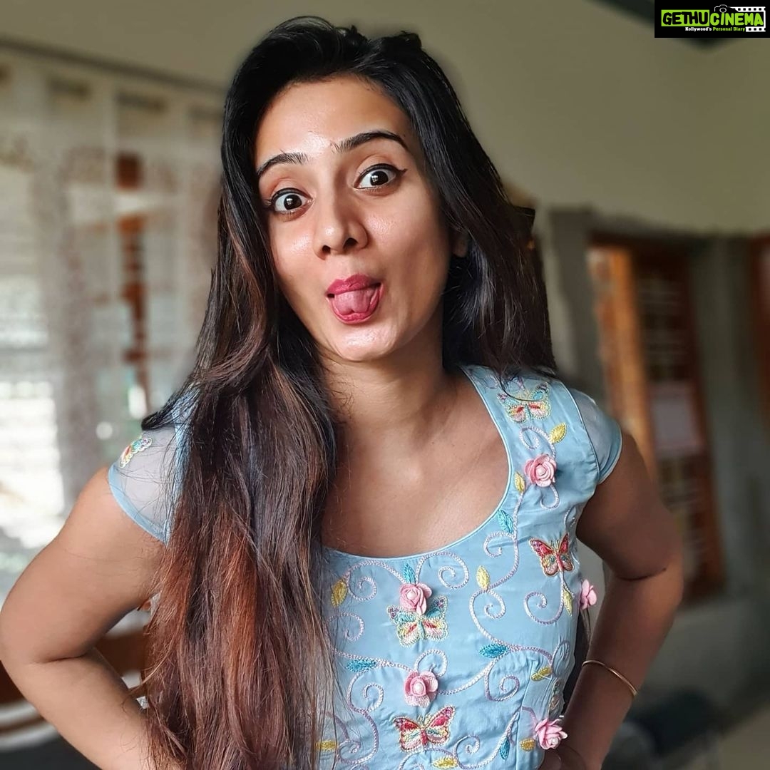 Harshika Poonacha Instagram - When you wanna have fun with yourself, Just click your own pics β€β€β€ Also do wear a cute @hichkikh dress π In love with this color and the pattern β€ #selflove #loveyourself Virajpet, India