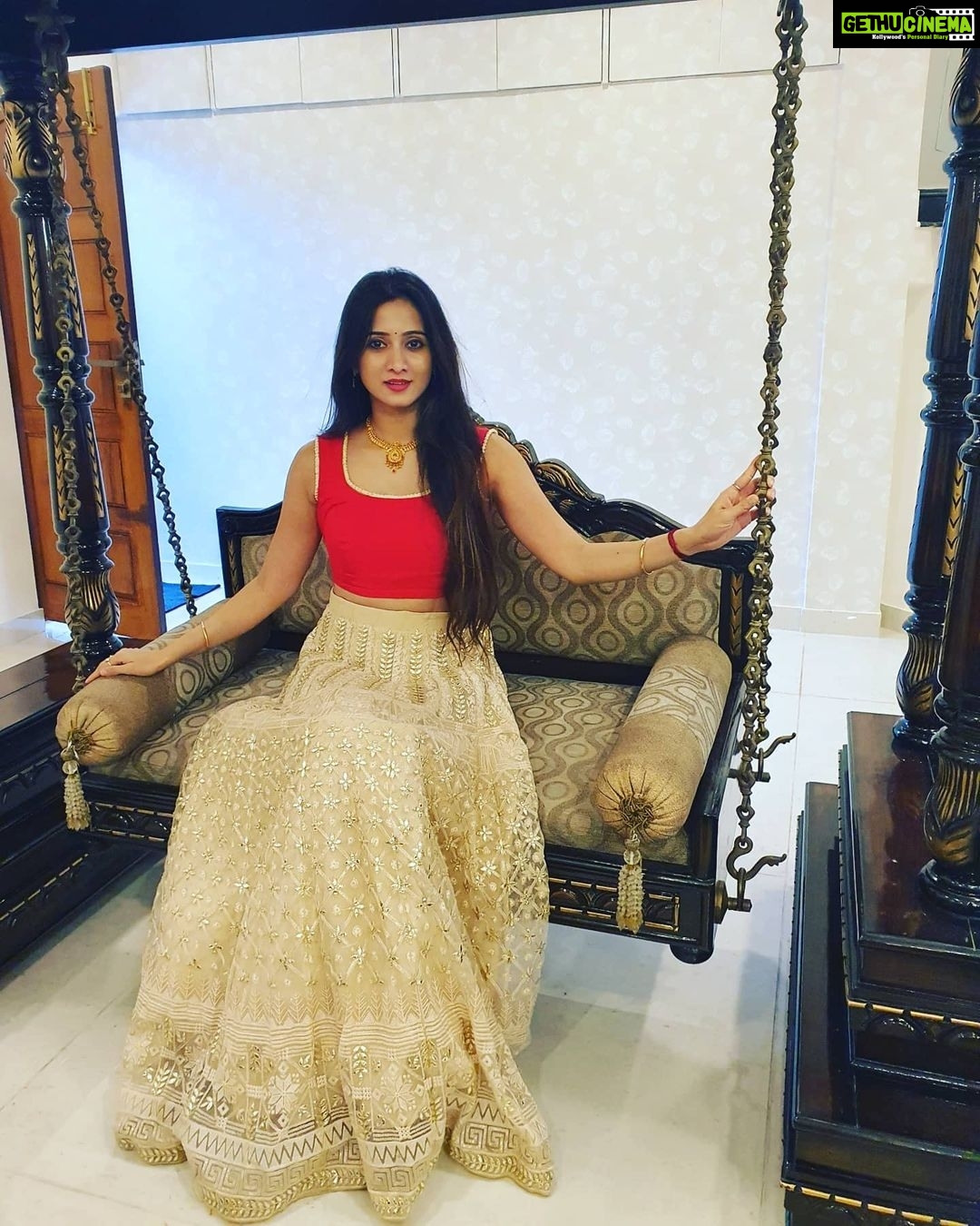 Harshika Poonacha Instagram - Swinging my way ❤❤❤ . . . . . Wearing a beautiful creation by @nineonine_designstudio PC @charithriya_ganesh_official