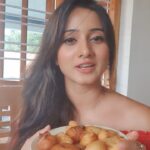Harshika Poonacha Instagram – ❤❤❤
#Bookikajjaya is ready…
Stay tuned for more from #Quarantinekitchenwithharshi Kodagu, India