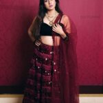 Harshika Poonacha Instagram - God gave girls dupattas to fly ♥️♥️♥️ Why need wings ??? . . . . Wearing this gorgeous lehenga by @nadira.couture PC @santu_the_photographer MUH @lubna_shik N4Couture