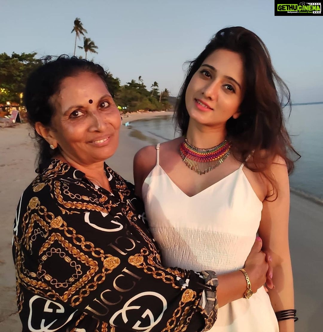 Harshika Poonacha Instagram - Happy Mothers Day Maa❤❤❤ According to me,you are the strongest woman in the world. I know when pappa left us, You were the one who lost your partner,your bestfriend and the person who you lived with all your life. But you never showed your pain in front of me. I know you cry in washroom, I know you always hid your tears in front of me, i could always feel it,You knew I was heartbroken when pappa was no more and for my sake you controlled your emotions and made sure you never cried in front of me. I'm a strong girl coz I have a strong mom like you. Now all I have is you and All you have is me. I promise to take care of you with all my heart and I shall never let anything or anyone hurt you 😘 Love you Maa❤ #happymothersday