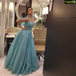 Harshika Poonacha Instagram - Gorgeous who ? Thankyou @aparna_s_design_studio for making me look just like Elsa ❤❤❤ JW Marriott Hotel Bengaluru