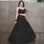 Harshika Poonacha Instagram – Swirl 👸
.
.
.
💍 @abarantimelessjewellery
💃 @mousumidebnath9006 😘
📸 @yogeshshetty23 @bharatupadhyaphotography