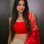 Harshika Poonacha Instagram - Life is all about chances ♥️♥️♥️ If you miss a chance once,grab it the next time 😘😘😘 But remember to live everyday 🤗🤗🤗 #thursdaythoughts Love to you all Wearing beautiful @nineonine_designstudio MUH @makeup_by_nitha_gowda PC @pradeepmachar Kodagu, India