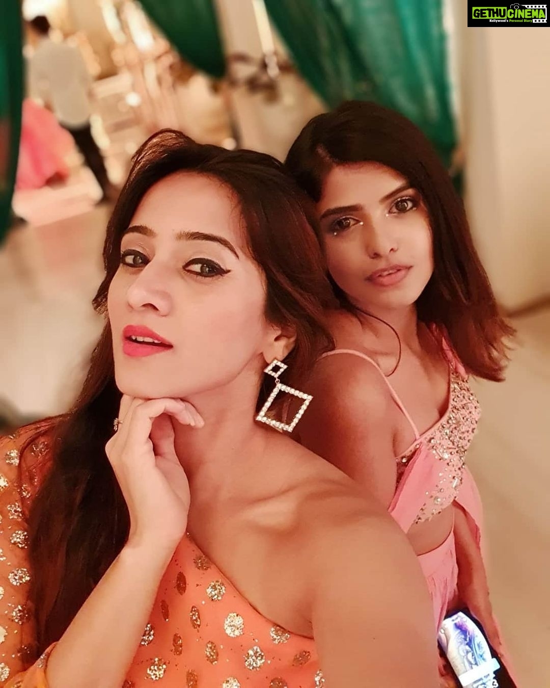 Harshika Poonacha Instagram - Life is too short to dress up boring β€β€β€ #princess πΈ feels π Thanks to my sweetheart @aaditishenoy for clicking such lovely pics πππ Wearing this gorgeous @hatioralabel β€ #Darshanlikhitasangeet ITC Gardenia, Bengaluru